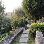 La Perla *