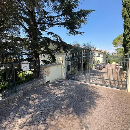 La Perla Apartment Torri Del Benaco
